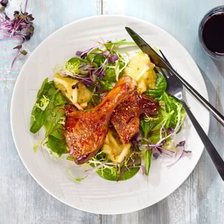 obst im glas chili ente apfel spinatsalat kresse